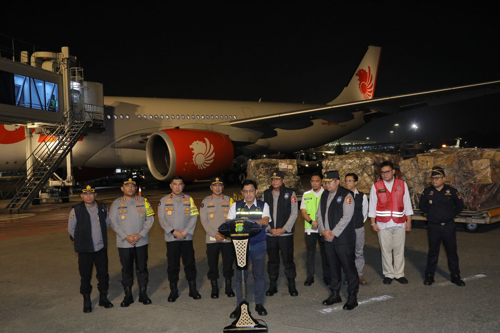 Pesawat Ketiga Berisikan Bantuan Kemanusiaan Bagi Warga Palestina Diberangkatkan