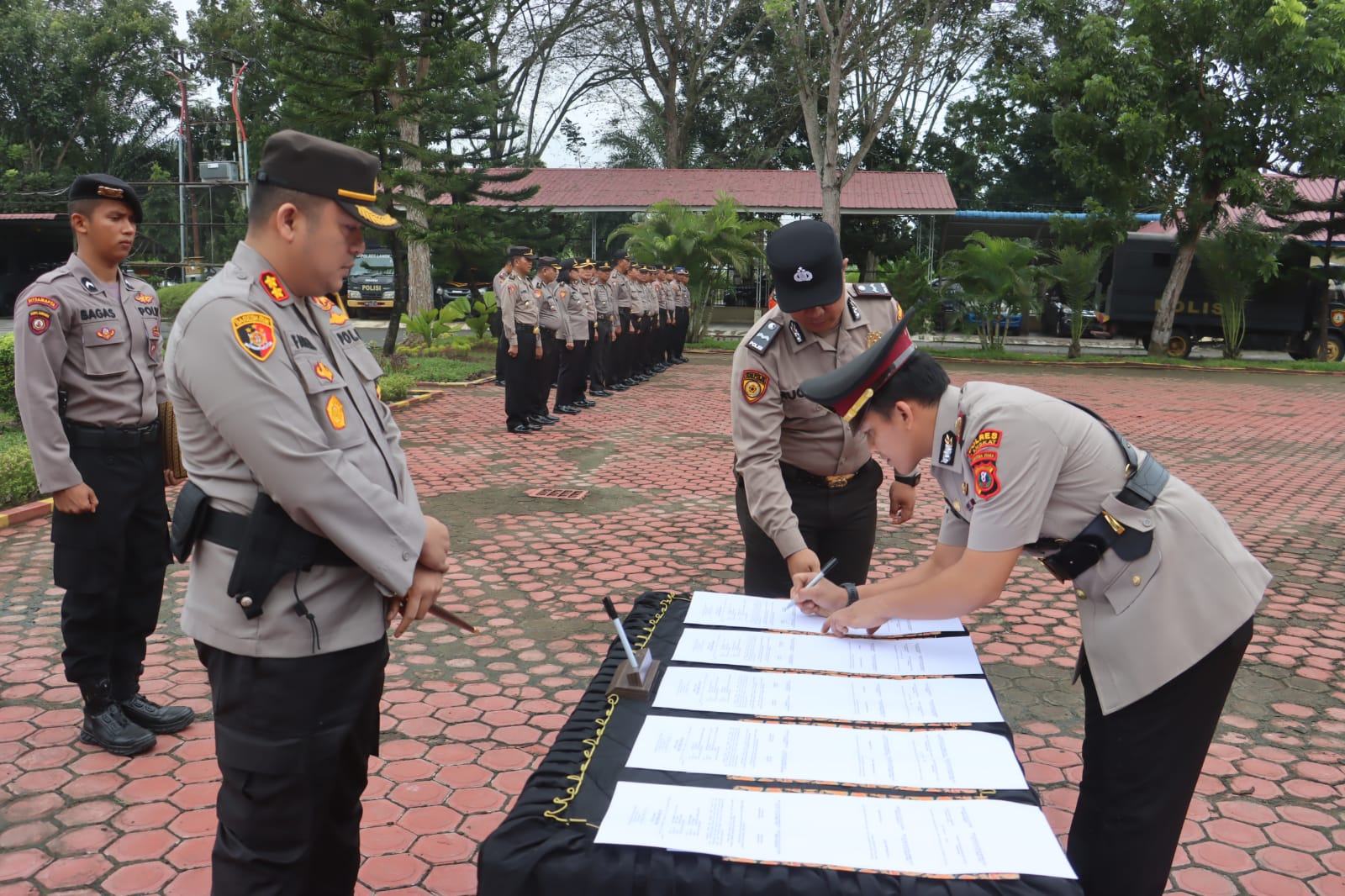 Kapolres Pimpin Sertijab Kasat Reskrim, Kapolsek Dan Kasihumas Polres Langkat