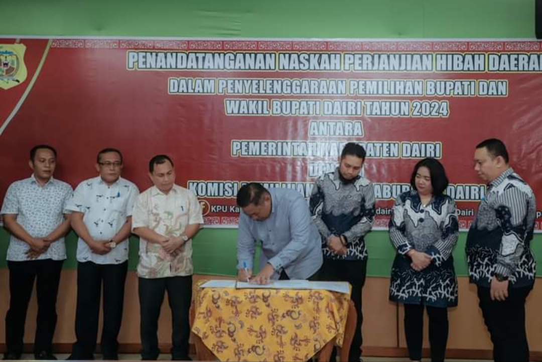 Pemerintah Kabupaten Dairi Dan KPU Dairi Tandatangani Perjanjian Hibah Pilkada Dairi 2024