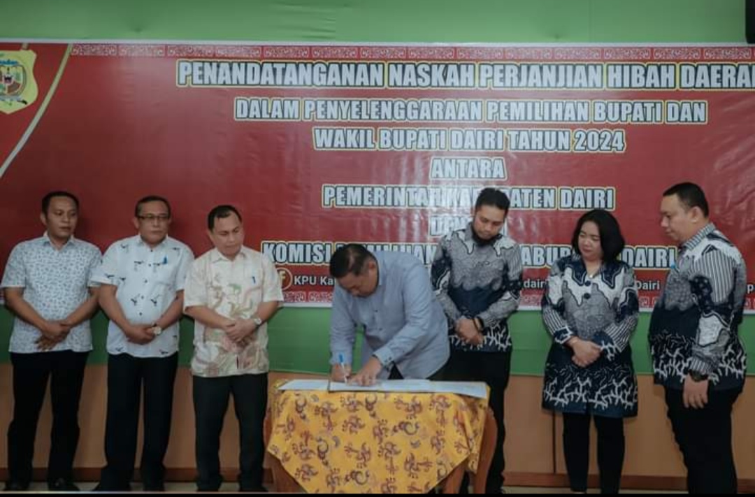 Pemerintah Kabupaten Dairi Dan KPU Dairi Tandatangani Perjanjian Hibah Pilkada Dairi 2024