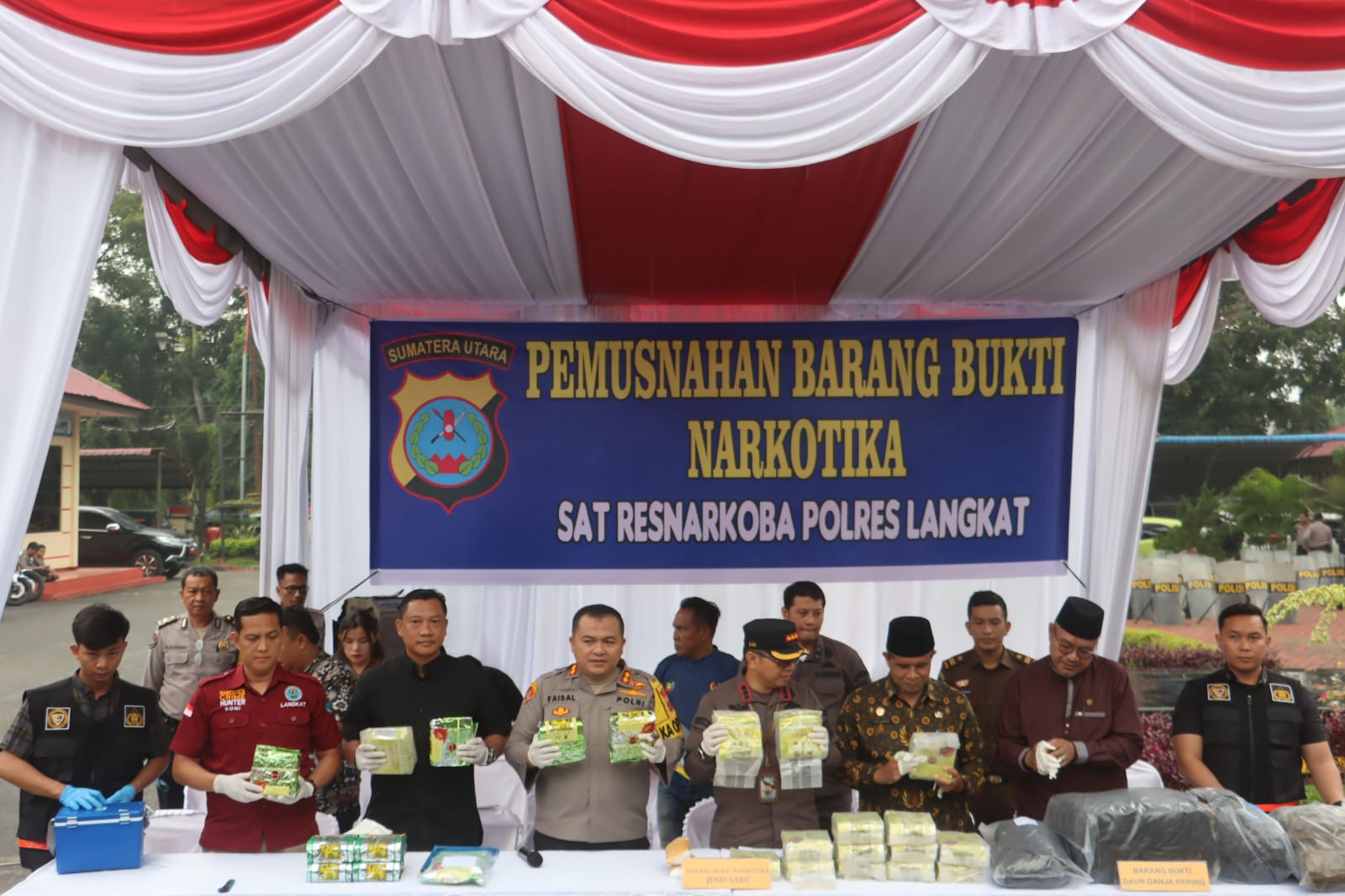 Polres Langkat Musnahkan Barang Bukti Narkoba Jenis Sabu Dan Ganja