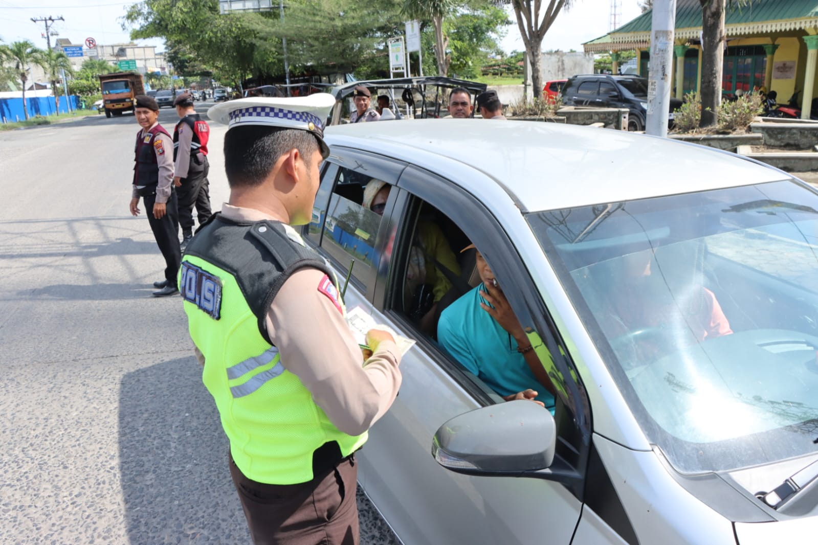 Polres Sergai Laksanakan Kegiatan Patroli Dan Razia Pengamanan Operasi Khusus Kepolisian Lilin Toba 2023