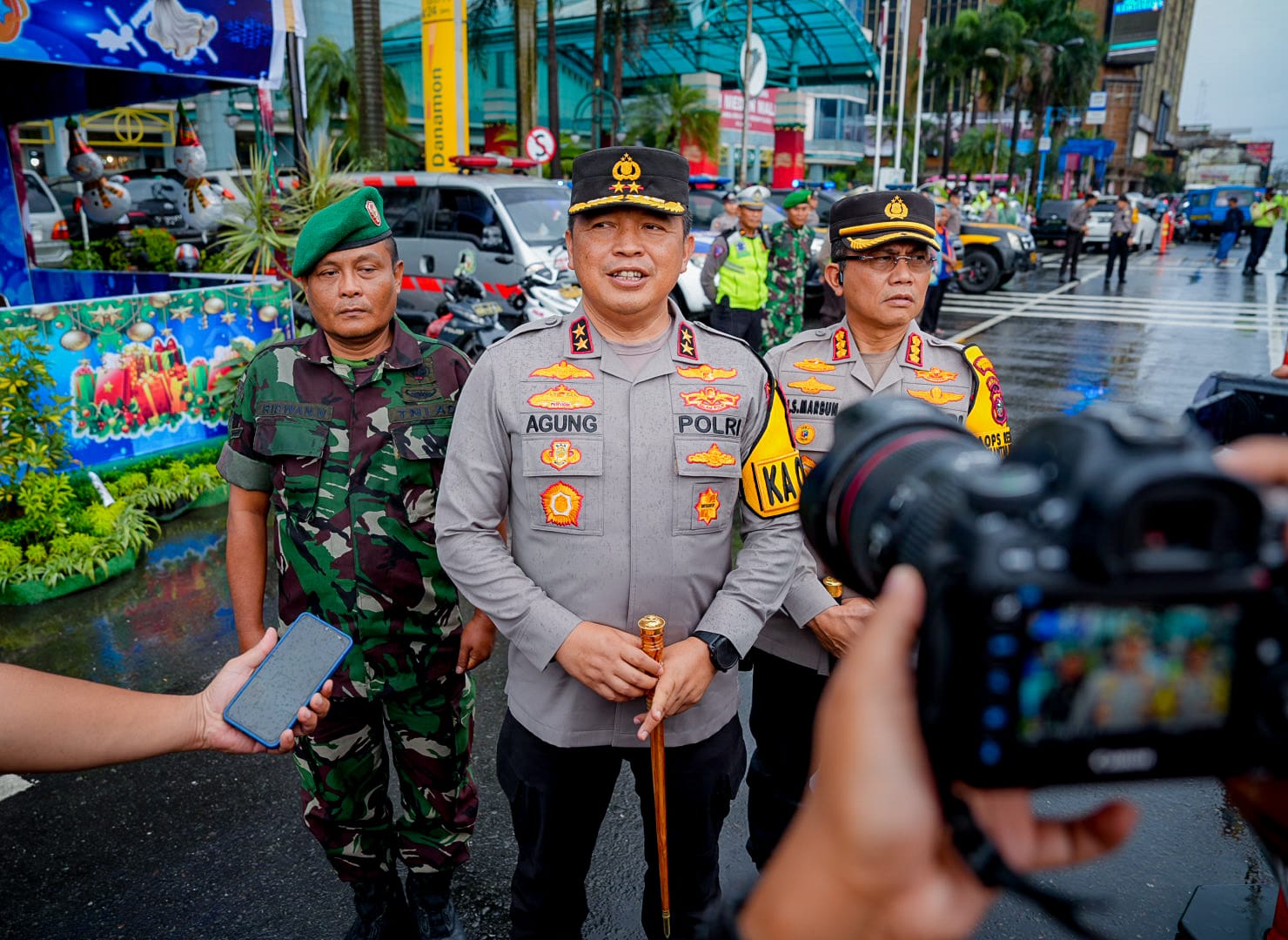 9.898 Gereja Dijaga Ketat Polisi
