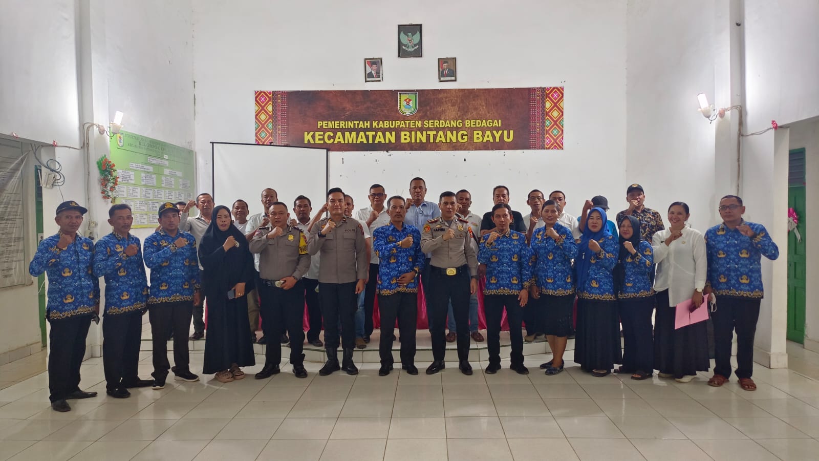 Pastikan Kamtibmas Kondusif Sambut Pemilu 2024, Kapolsek Kotarih Jalin Sinergitas Bersama Forkopicam Bintang Bayu