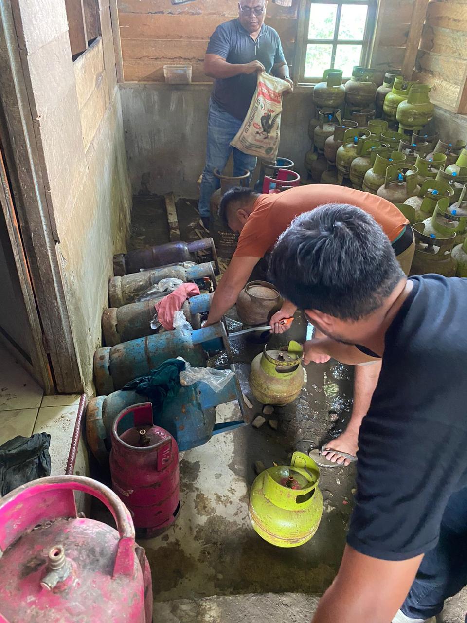 Lagi, Gas Elpiji Subsidi dioplos, Polda Sumut Tangkap 2 Pelaku