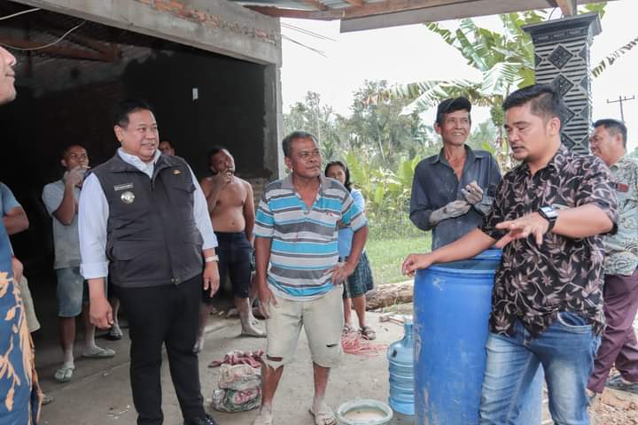 Bupati Dairi kunjungi Pembangunan Jalan Sopobutar Menuju Perdomuan yang sudah  siap dikerjakan