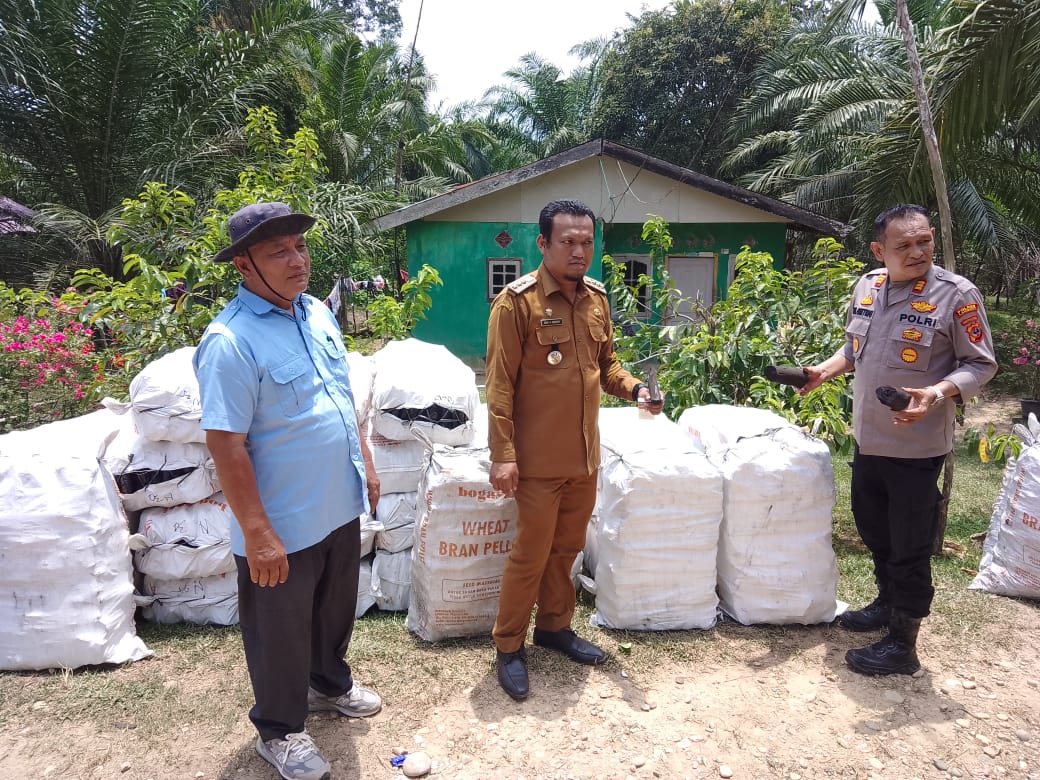 Polres Langkat Pastikan Tidak Ada Produksi Arang Bakau di Wilayah Pematang Jaya