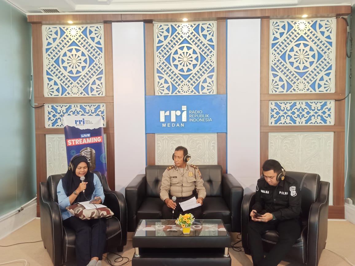 Masyarakat Wajib Tahu : Peran Strategis Bhabinkamtibmas Mendengarkan Keluhan & Curhatan Masyarakat Secara Aktif