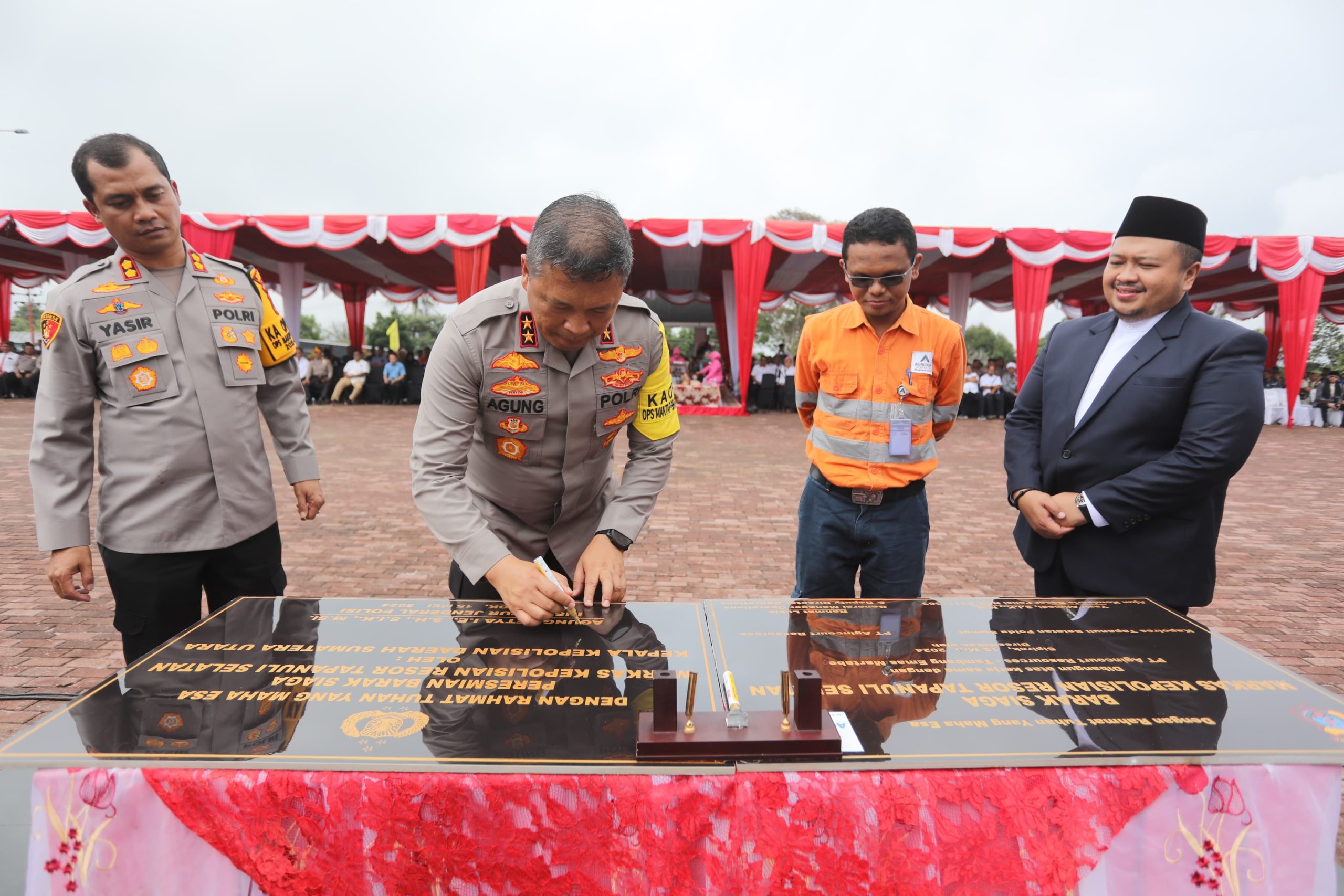 Resmikan Operasional Mapolres Tapsel, Kapolda Sumut : Negara Hadir, Polisi Terampil Berani Ikhkas dan Siap Menjaga Kehidupan Dengan Baik