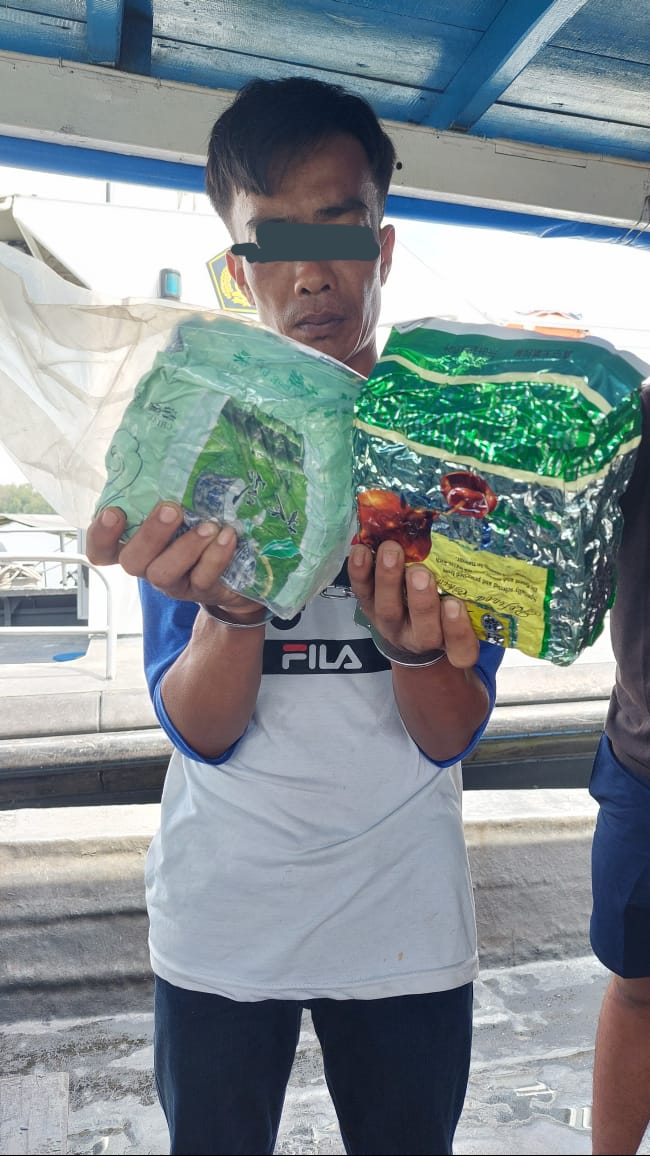 Lagi..!!! Polda Sumut Tangkap Kurir Narkoba dan Sita Lebih Kurang 2 Kg Narkoba Jenis Sabu dari Malaysia di Perairan Tanjung Kumpul, Asahan