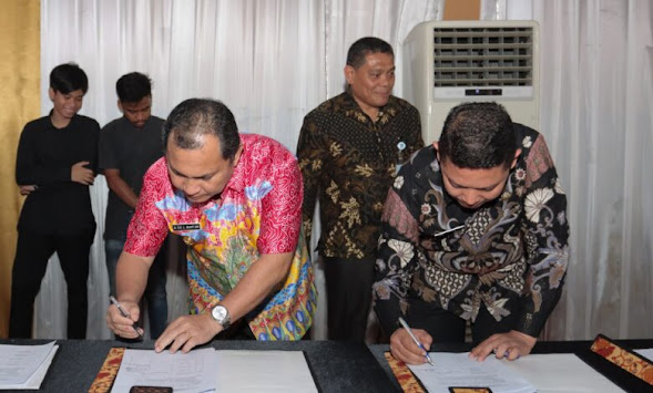 Pj Bupati Dairi Teken Komitmen PPDB Tahun 2024 Berjalan Objektif, Transparan, dan Akuntabel
