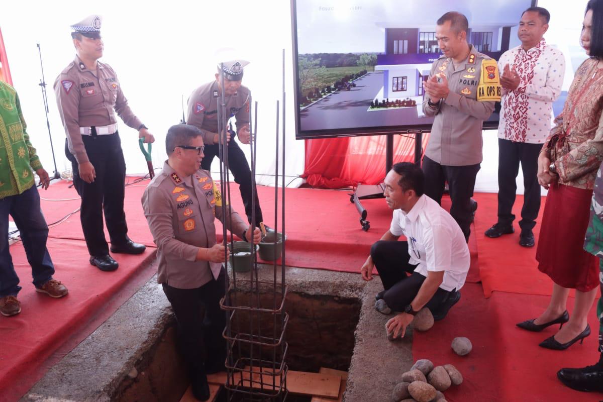 Kapolda Sumut Melakukan Peletakan Batu Pertama Rehabilitasi Gedung Kantor Satlantas Polres Sergai