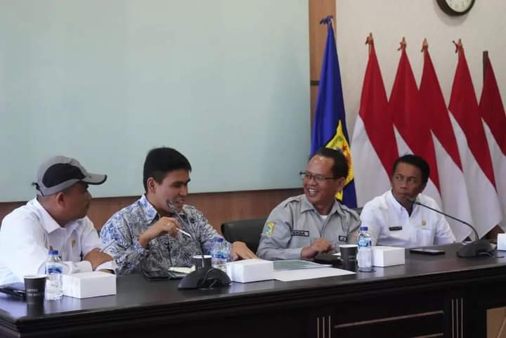 Bupati Pakpak Bharat Ungkapkan Keinginannya Mengembangkan Tanaman Durian di Pakpak Bharat.