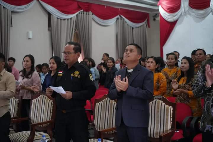 Pemkab Pakpak Bharat Melaksanakan Ibadah Umum di Aula Bale Sada Arih.