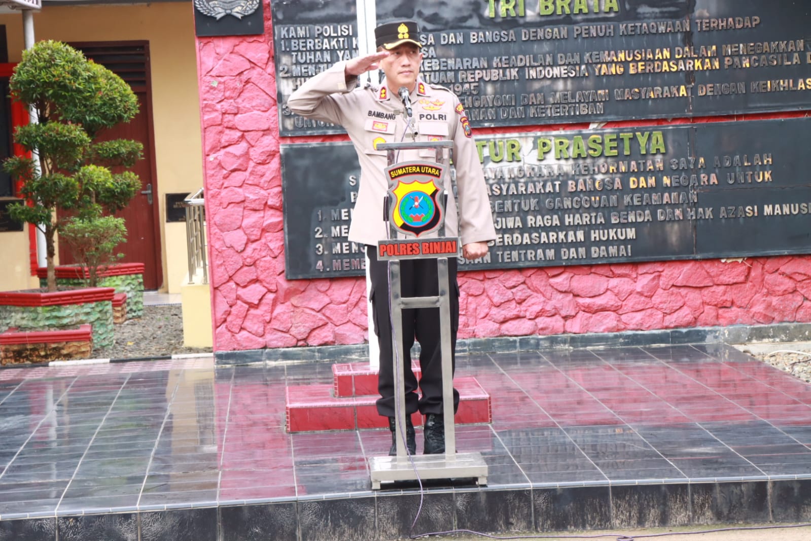 Pimpin Apel Perdana Sebagai Kapolres Binjai Yang Baru