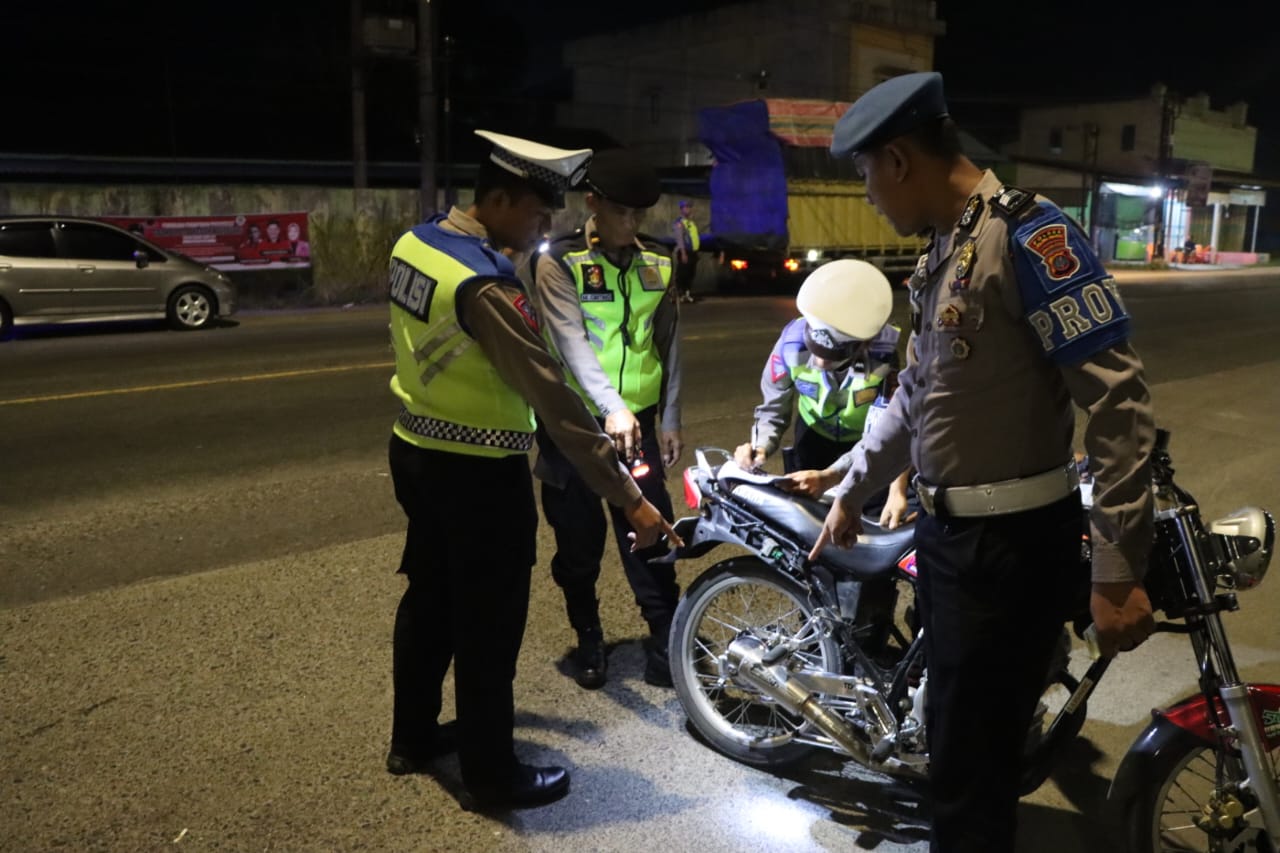 Polres Sergai Gelar Patroli KRYD Cipta Kondisi, Mengantisipasi Gangguan Kamtibmas di Wilkum Polres Sergai