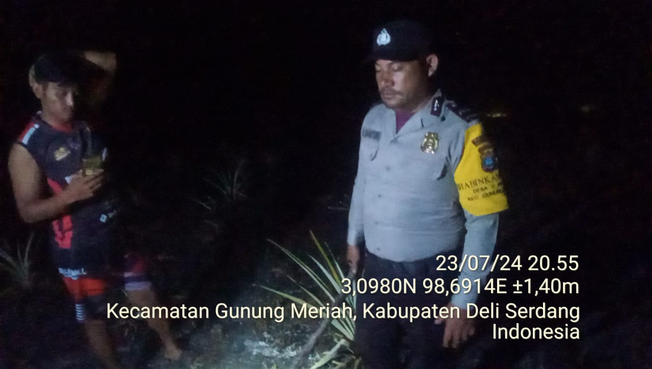 Dapati Informasi Adanya Titik Api, Personil Polsek Gunung Meriah Sigap Terjun dan Tinjau ke Lokasi