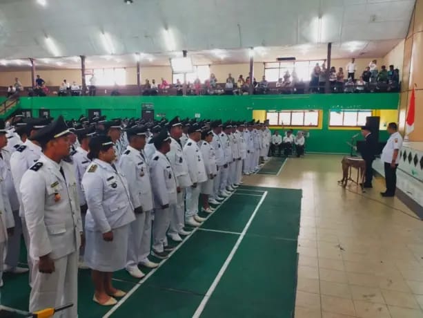 Pj Bupati Dairi Kukuhkan Perpanjangan Masa Jabatan 161 Kades