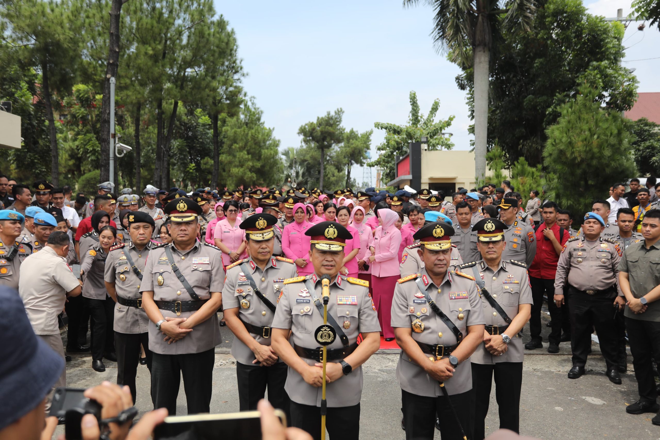 Komjen Pol Agung Setya Imam Effendi Pamit