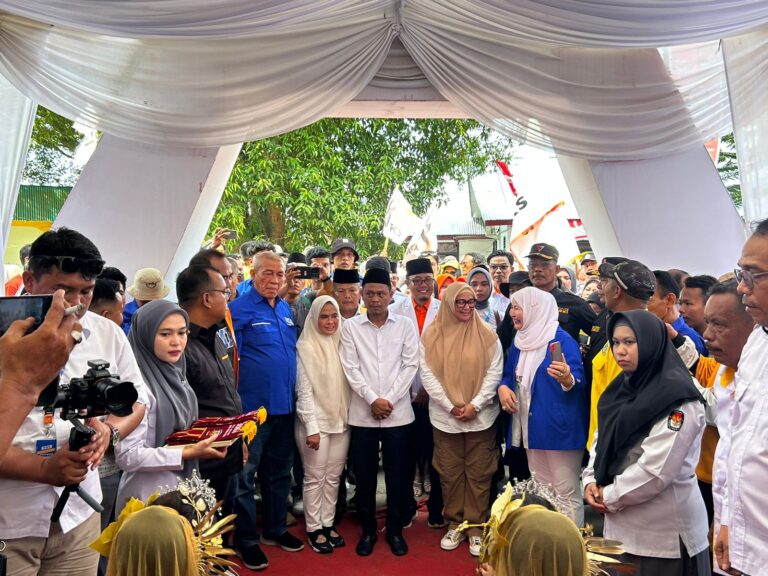 KPU Terima Pendaftaran Tiga Bakal Calon Walikota dan Wakil Walikota Tebing-Tinggi Pada Hari Yang Bersamaan.