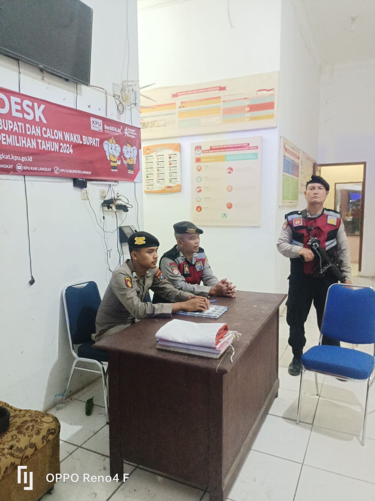 Jelang Pemilu 2024,Sat Samapta Polres Langkat Patroli Ke Kantor KPU Kabupaten Langkat