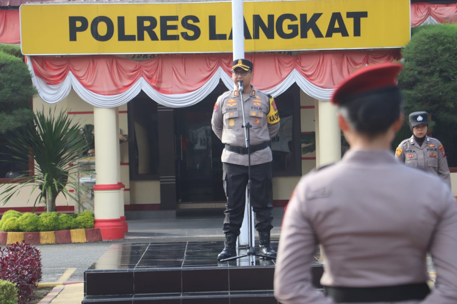 Kapolres Langkat Pimpin Apel Hari Jadi Polwan Ke-76.