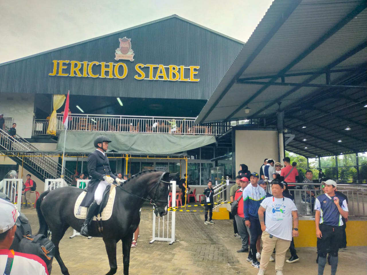 Polres Sergai Melakukan Pengamanan Di Hari ketiga Cabang Olahraga (cabor) Berkuda PON XXI Aceh – Sumut