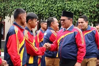Sekda Pakpak Bharat Lepas Atlet Berlaga di Pekan Olah Raga Pelajar Provinsi Sumatra Utara
