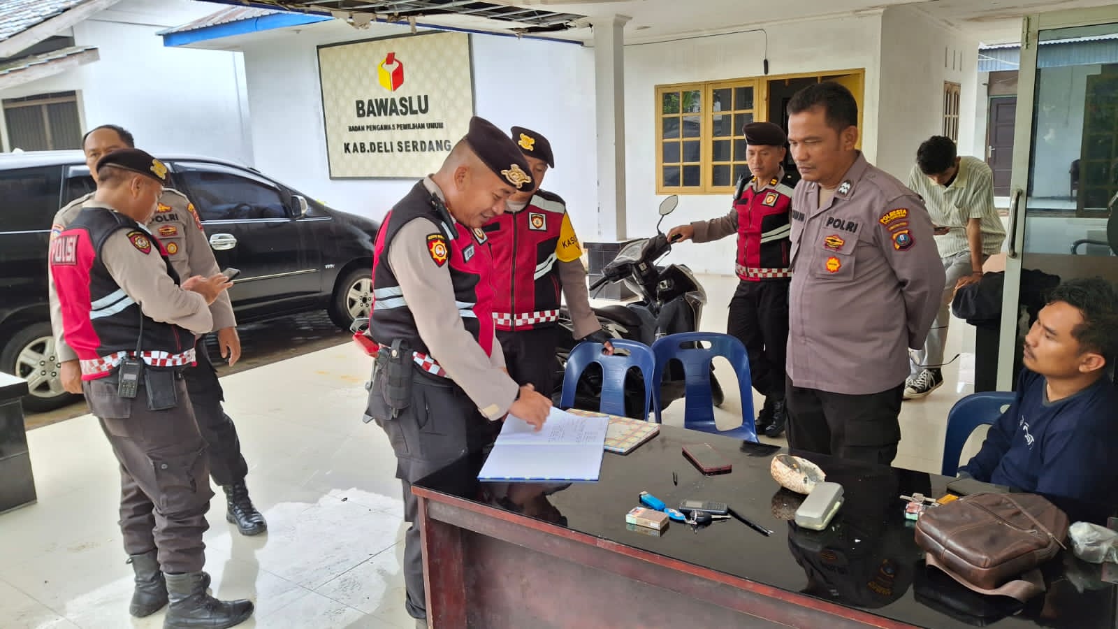 Sat Samapta Polresta Deli Serdang Intensifkan Patroli Ke Kantor KPU, BAWASLU dan Gudang Logistik Pilkada Tahun 2024