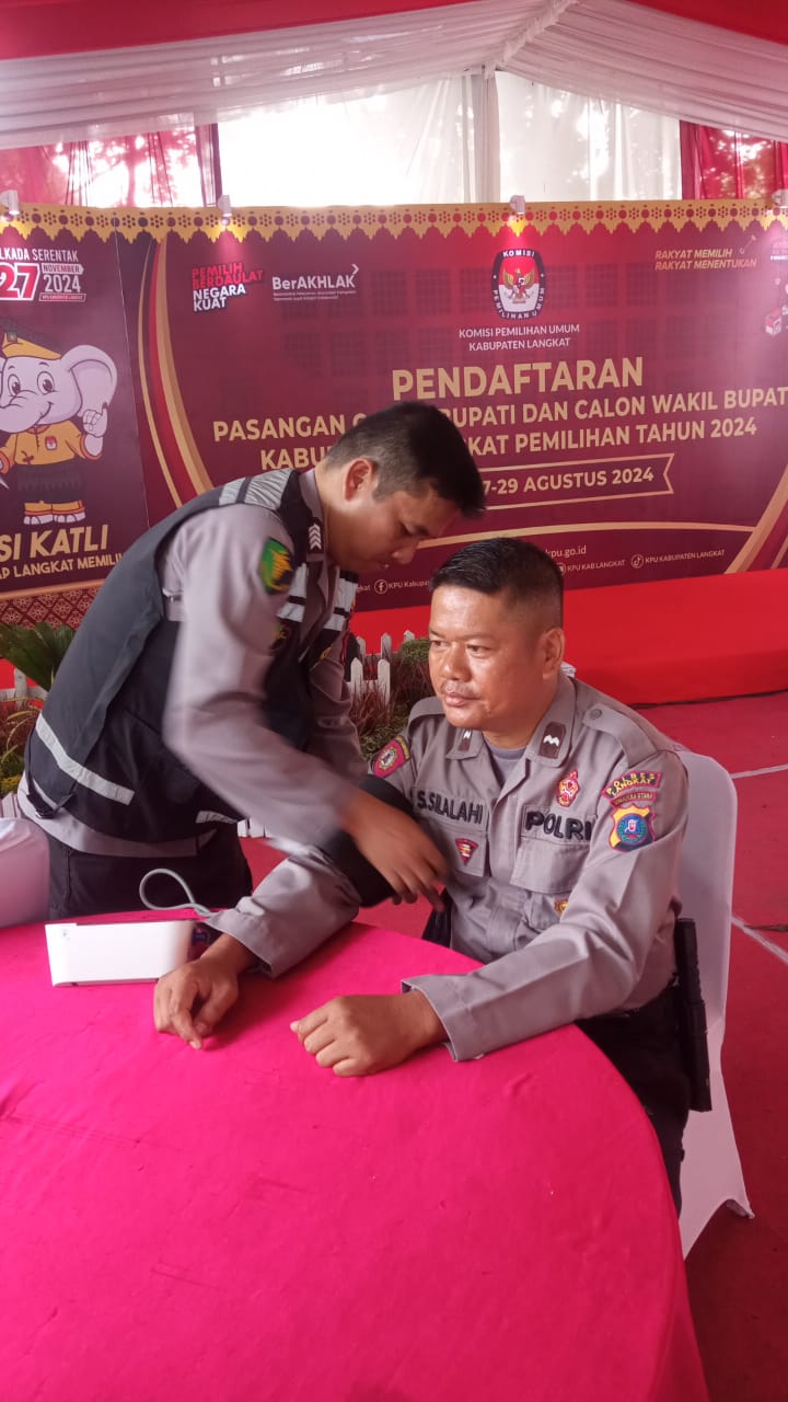 Seksi Dokkes Polres Langkat Laksanakan Pemeriksaan Kesehatan Personil Yang Terlibat Operasi Mantap Praja Toba 2024