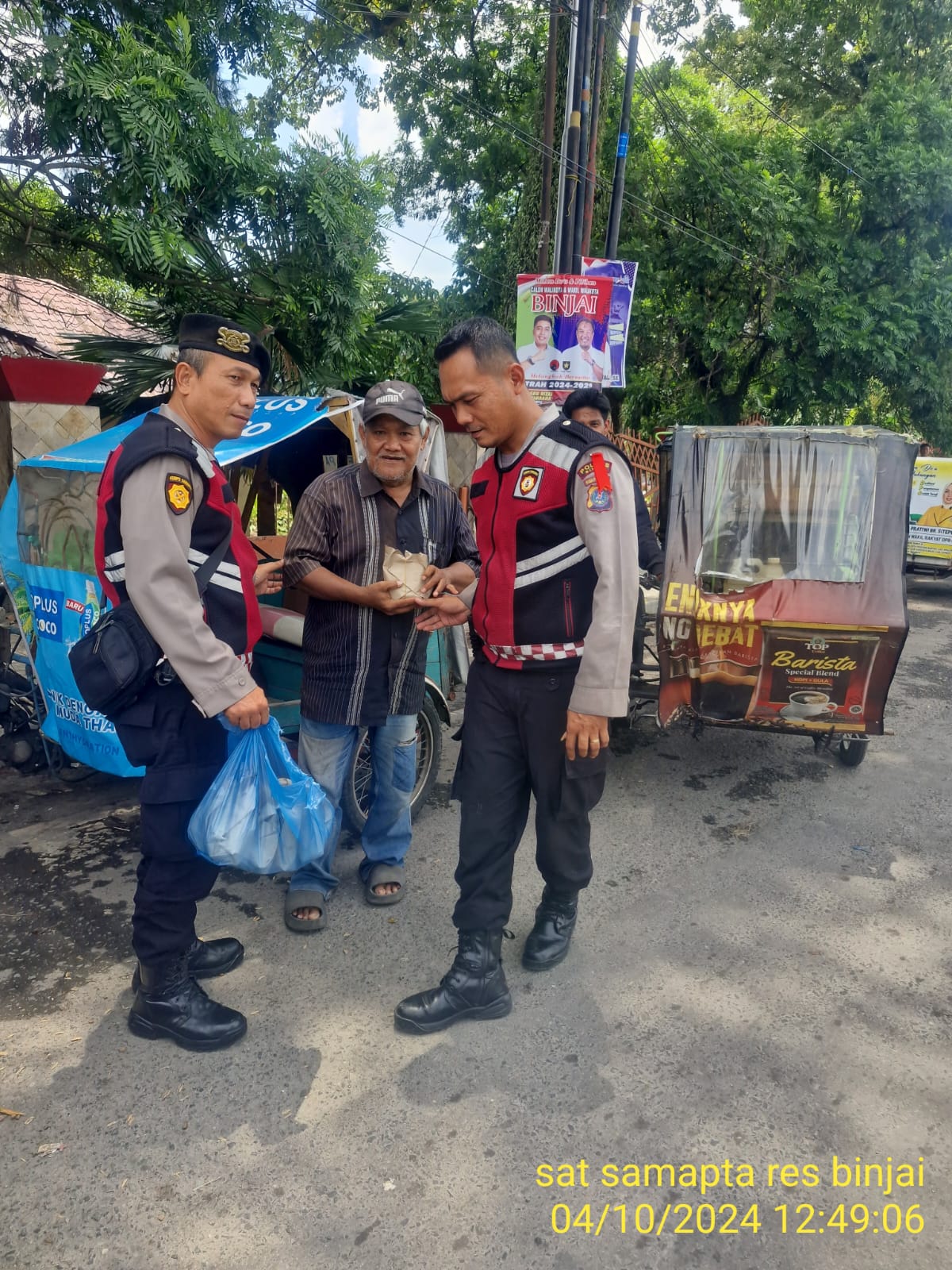 Sat Samapta Polres Binjai Berbagi Rezeki Bersama Warga Masyarakat
