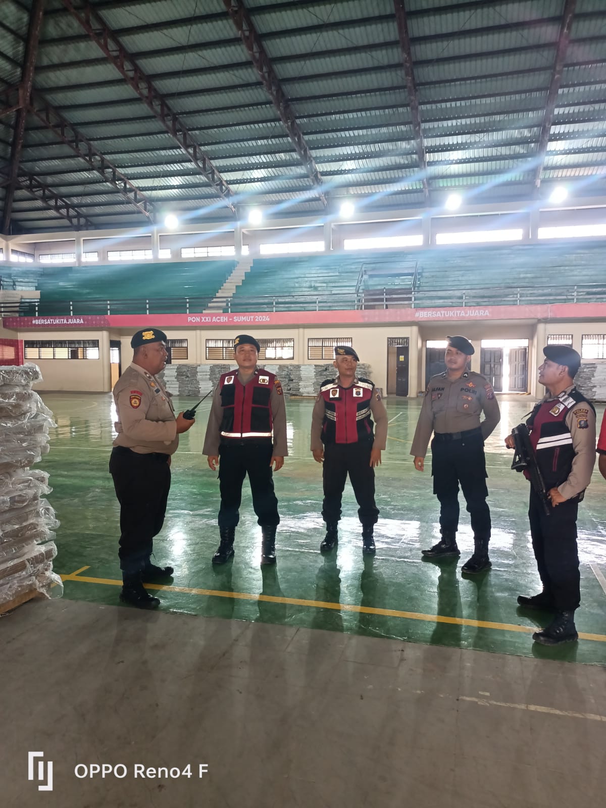 Jaga Kondusifitas, Samapta Polres Langkat Patroli Gudang Logistik KPU Langkat Dan Aktivitas Masyarakat