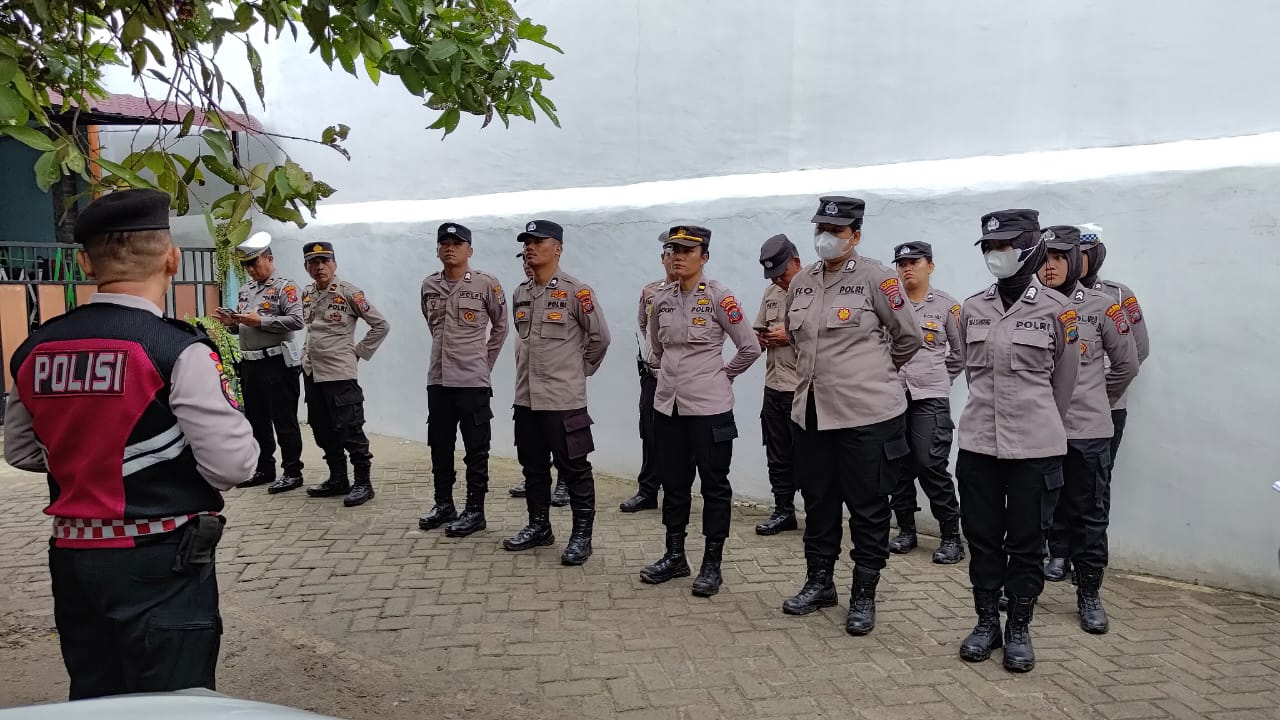 Dalam Tahap Kampanye Pilkada 2024, Personil Polresta Deli Serdang Laksanakan Pengamanan Ops Mantap Praja Toba 2024