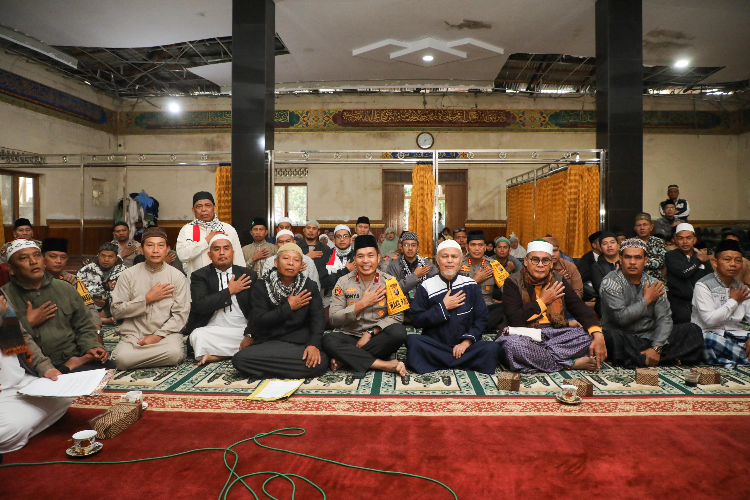 Cooling System Pemilukada Damai, Wakapolda Sumut dan Polres Tanah Karo Subuh Keliling di Masjid Istihrar Berastagi