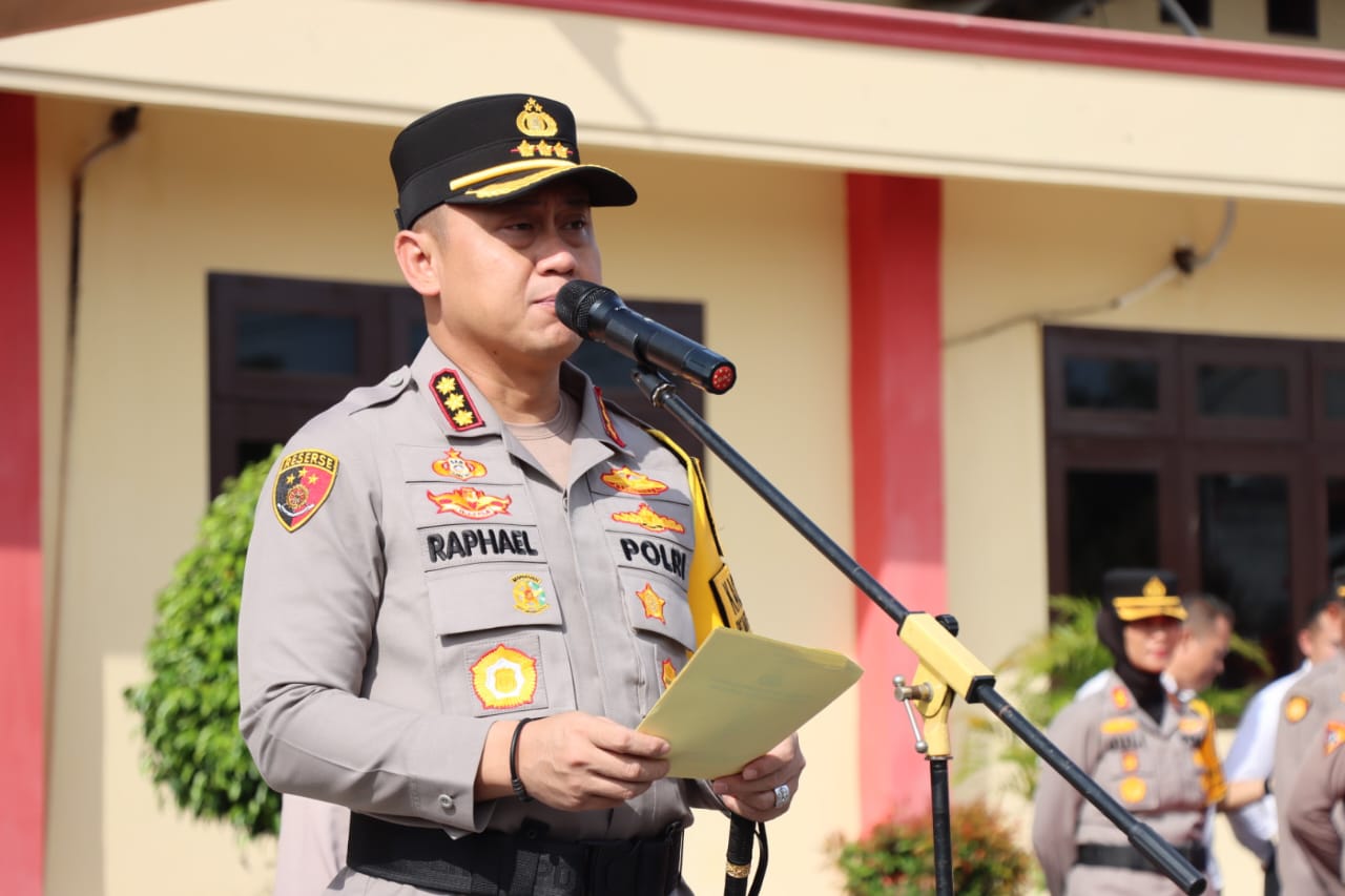 Kapolresta Deli Serdang Pimpin Upacara Pelepasan Purna Bakti Personel Polresta Deli Serdang