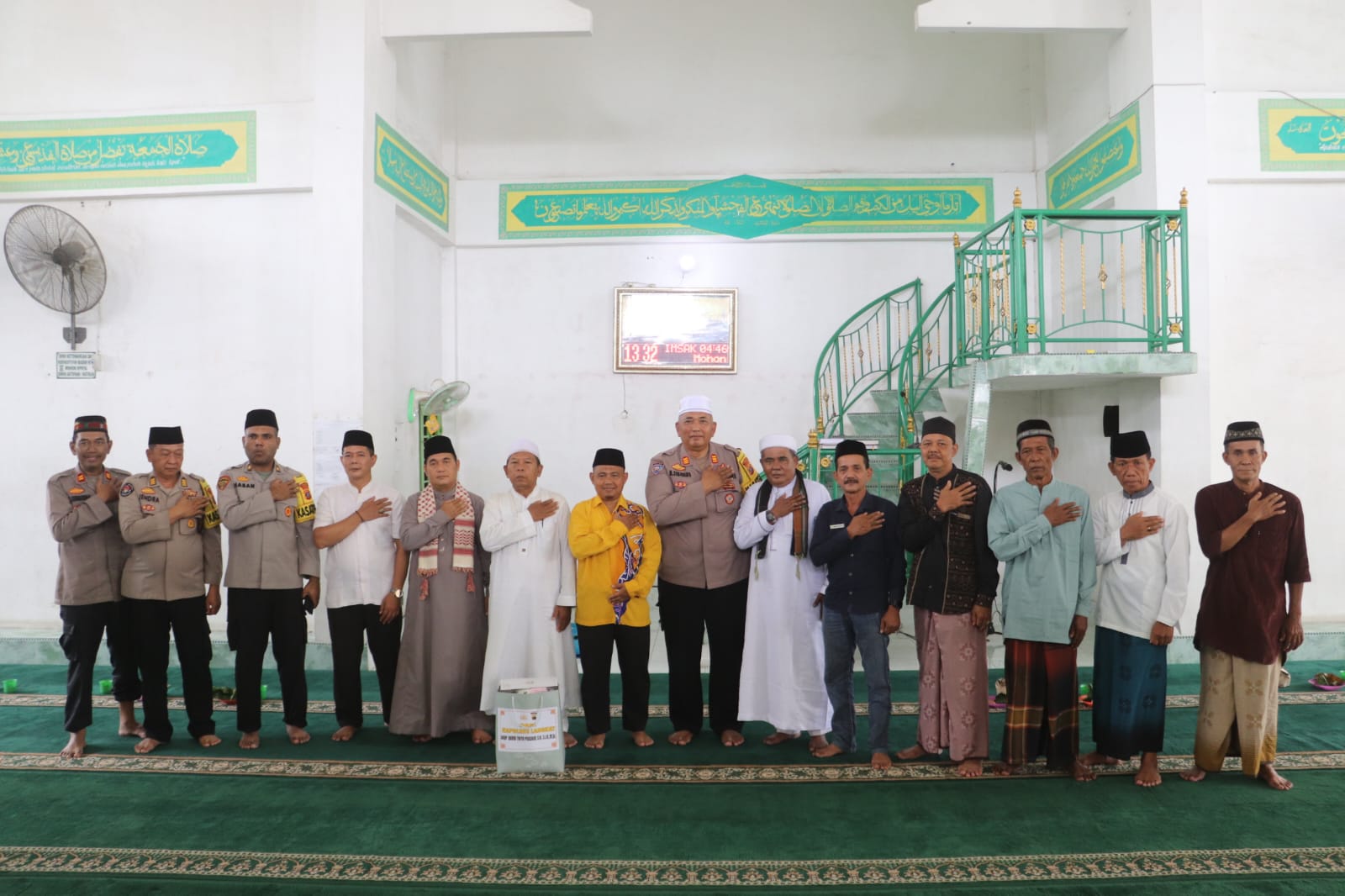 Polres Langkat Gelar Jumat Curhat di Masjid Riyaadusshoiihin Langkat