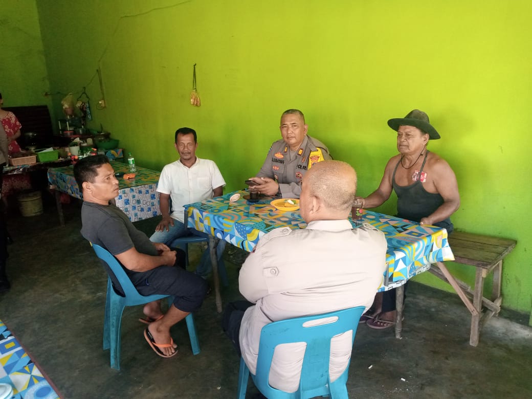 Sat Binmas Polres Langkat Sambangi Warga Dalam Giat Cooling System Pilkada