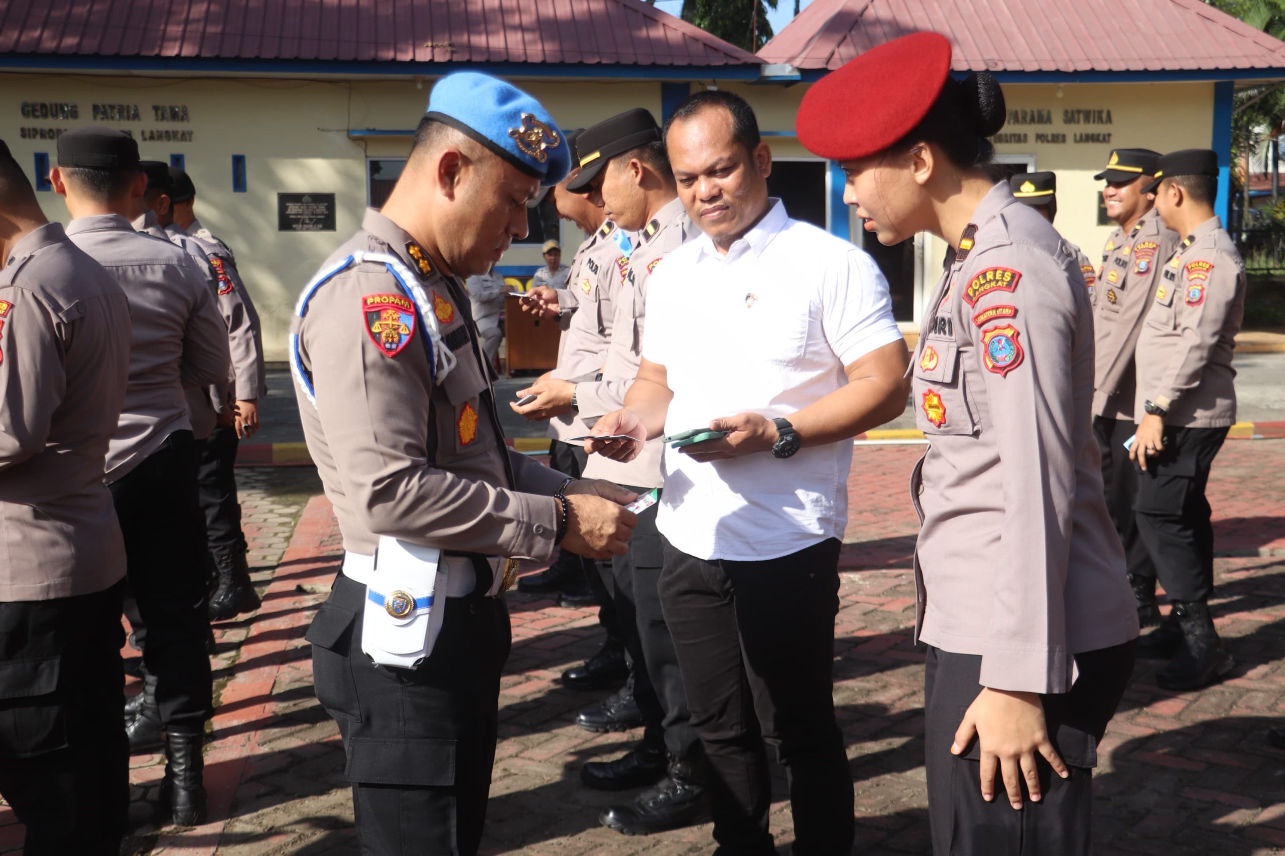 Kunjungan Tim Bid Propam Polda Sumut, Laksanakan Gaktiplin Terhadap Personil Polres Langkat