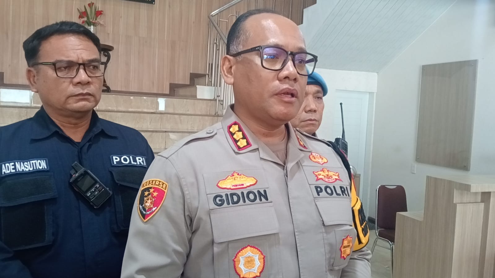 Polrestabes Medan Tangkap 3 Tersangka Bentrokan Warga di Jalan Selambo