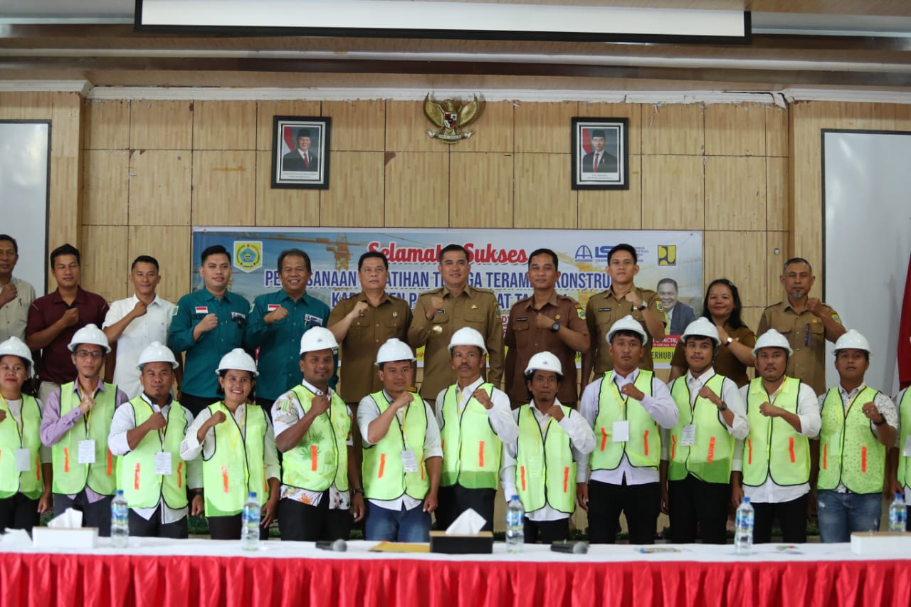 Pemkab Pakpak Bharat Melaksanakan Pelatihan Tenaga Terampil Konstruksi Bagi Pelaksana Lapangan