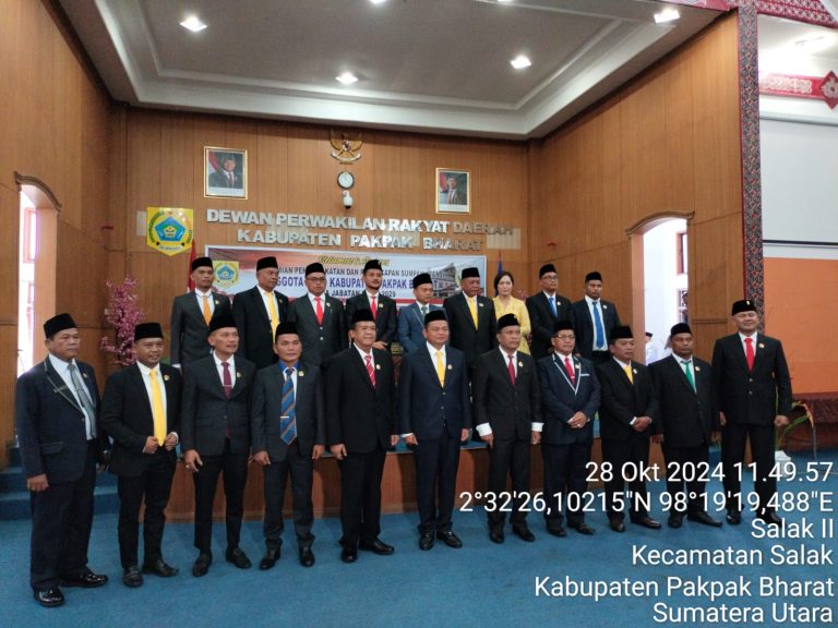 20 Anggota DPRD Kabupaten Pakpak Bharat Terpilih, Resmi Dilantik dan Mengambil Sumpah/janji di Gedung Rapat Paripurna Periode 2024-2029