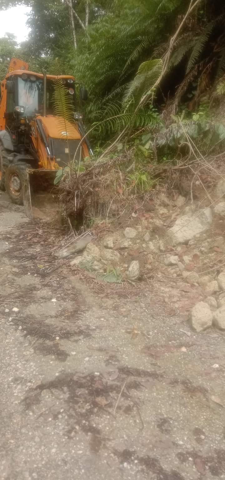 BPBD Pakpak Bharat Melaksanakan penanganan Bencana Longsor 