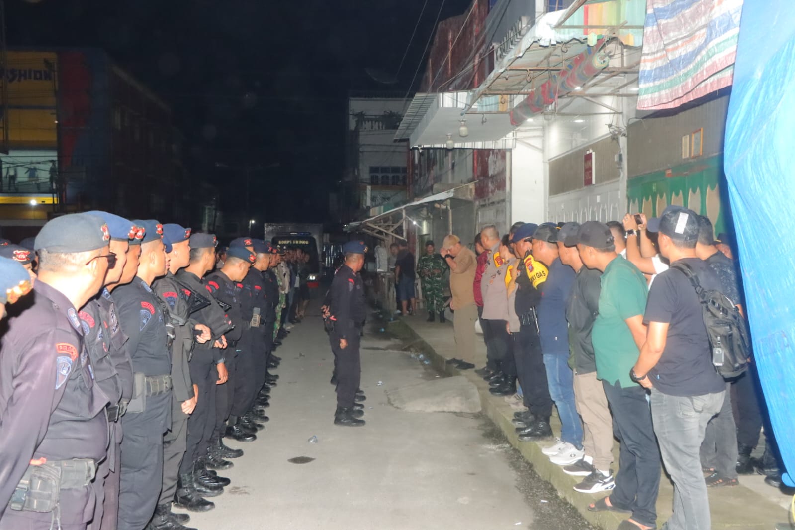 Kapolres Sergai Didampingi Seluruh PJU Bersama Personil Brimob, Personil TNI AD, Satpol PP dan Pemerintahan Kab. Sergai Melaksanakan Patroli Antisipasi Pertikaian Antar Ormas