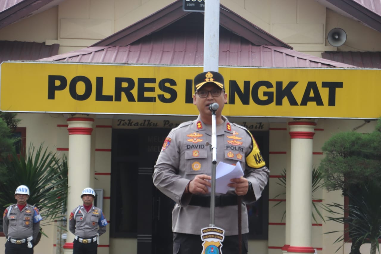 Pimpin Upacara Bendera Bulanan, Ini Pesan Kapolres Langkat