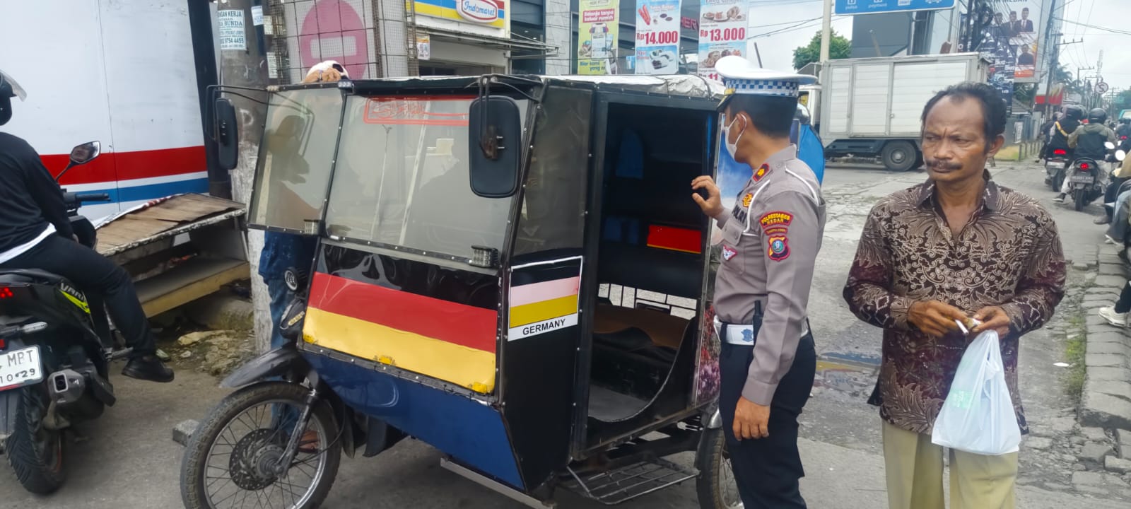 Kompol Andika Purba Himbau Warga Kota Medan Untuk Tertib Lalu Lintas Jelang Nataru