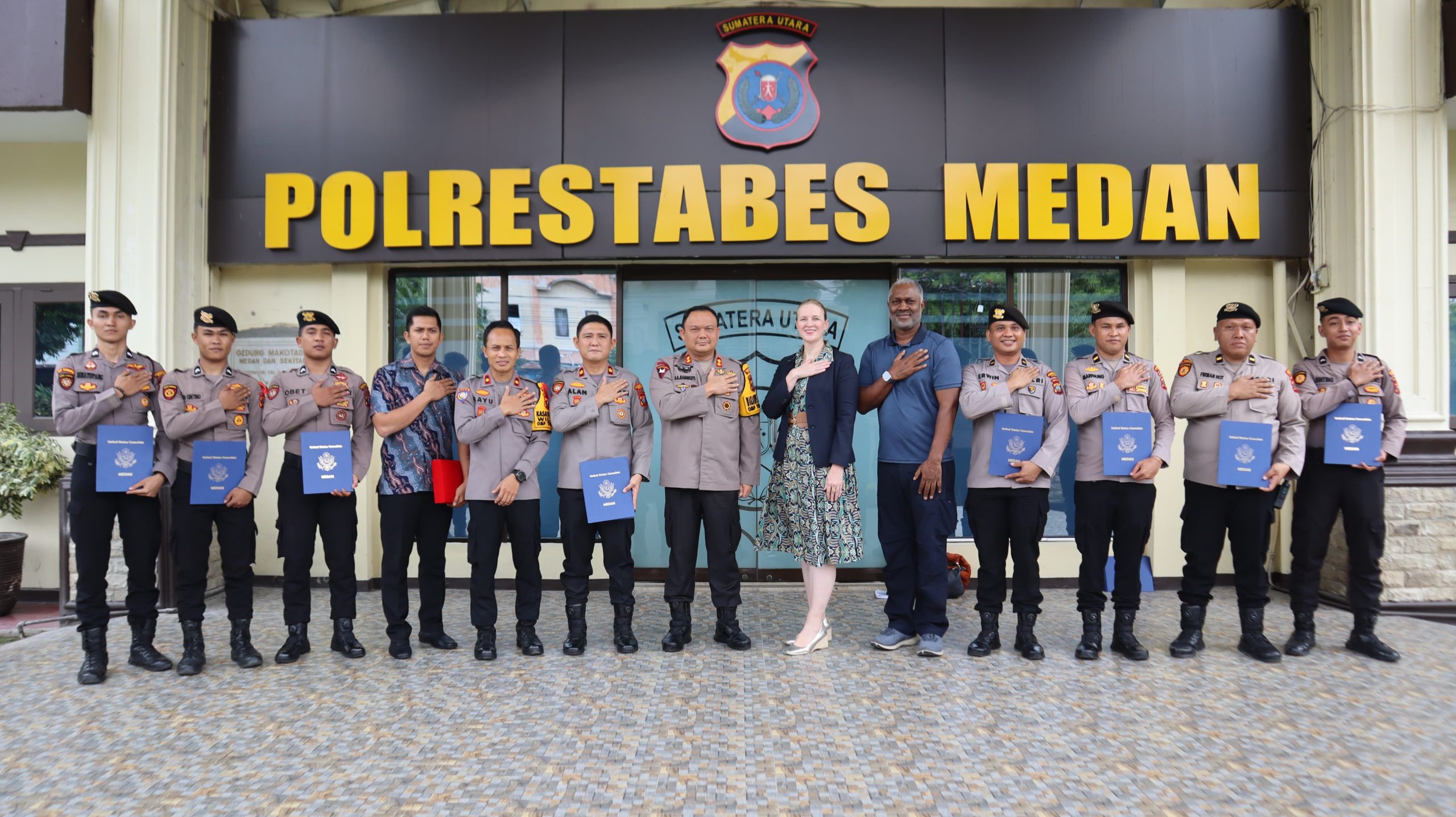 Tanggap Cepat dan Profesional, Polrestabes Medan Terima Penghargaan dari Konsul Amerika Serikat