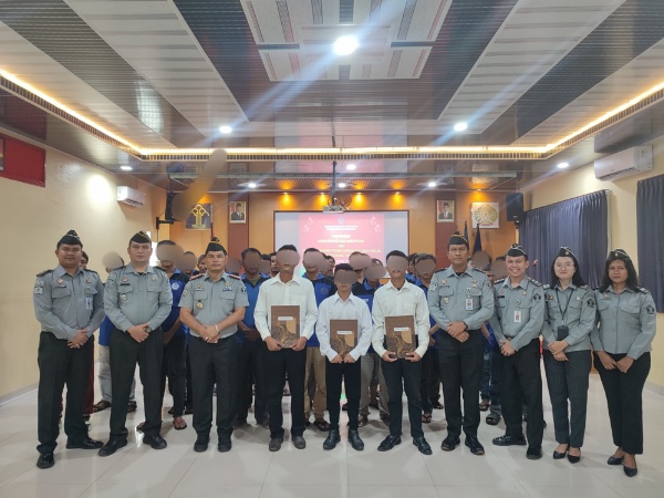 Lapas Tebing-Tinggi Berikan Remisi Natal Terhadap 91 WBP 3 Orang Bebas.