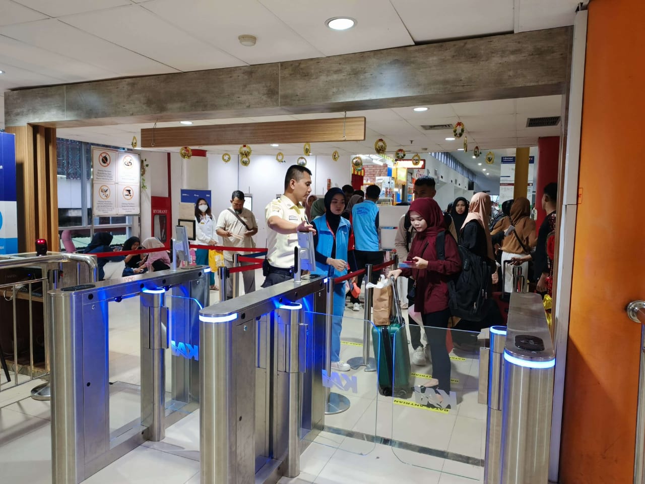 Libur Nataru Kreta Api Indonesia (KAI) Merupakan Sarana Transportasi Favorit Buat Masyarakat Sumut.
