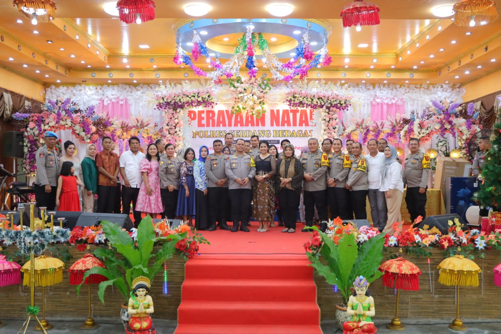 Kapolres Sergai Merayakan Hari Natal 2024-2025
