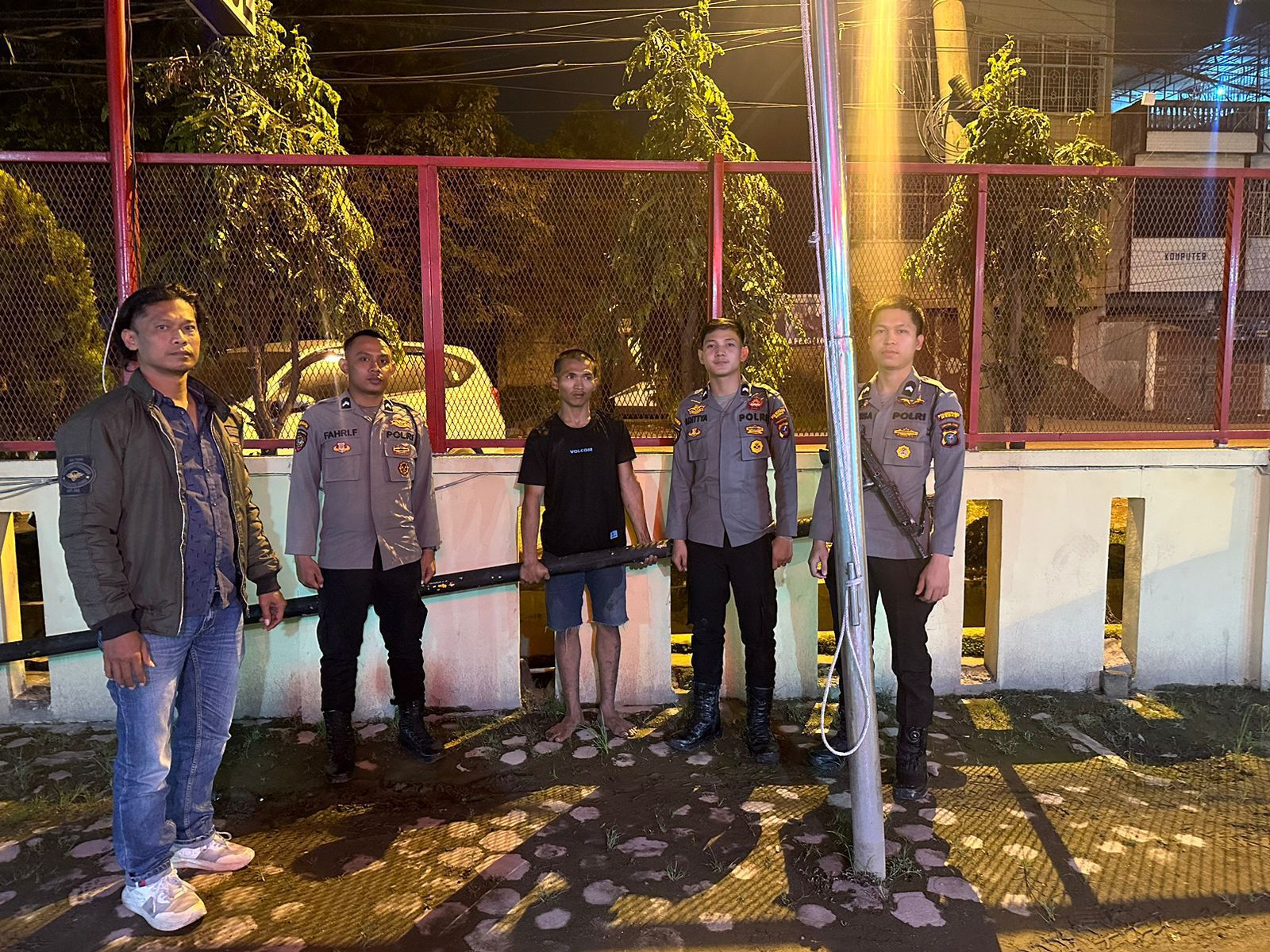 Kejar-Kejaran Di Dini Hari, Polisi Amankan Terduga Pencuri Besi Gerdang Truk